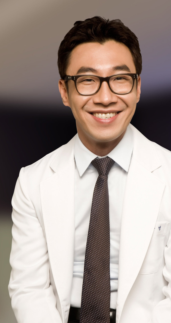 디바성형외과 김종명 대표원장